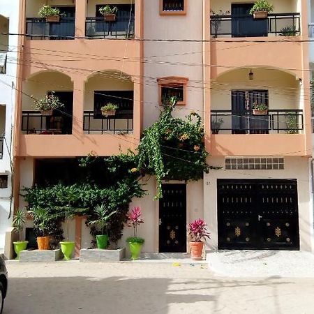 Delices Chez L'Habitant Diack Dakar Dış mekan fotoğraf