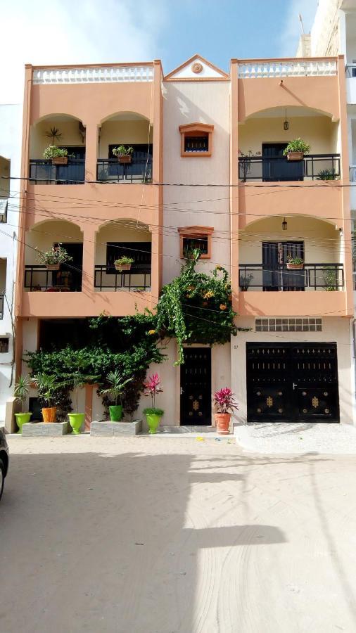 Delices Chez L'Habitant Diack Dakar Dış mekan fotoğraf
